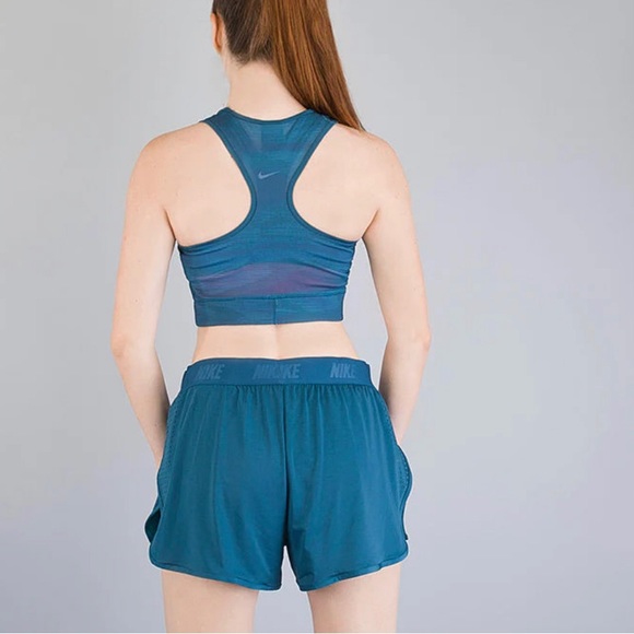 Nike Racerback Cropped Tank - Picture 3 of 4